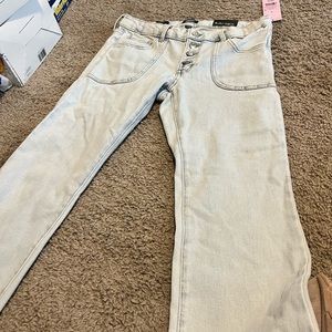 Wild Fable low rise Flare. Button Fly NWT size 6